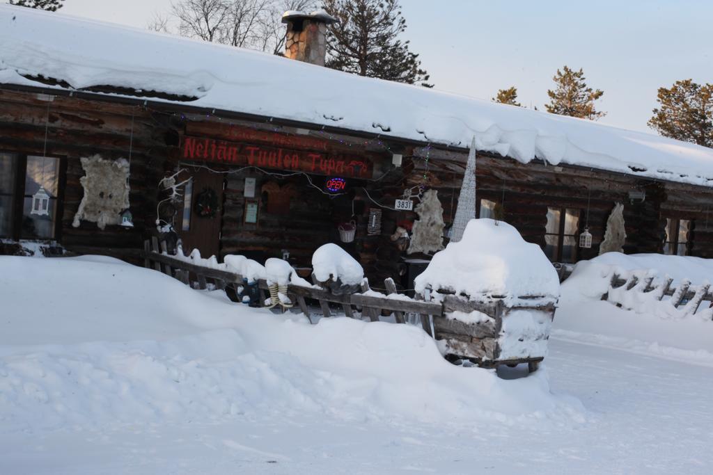 Neljaen Tuulen Tupa Bed and Breakfast Kaamanen Exteriör bild