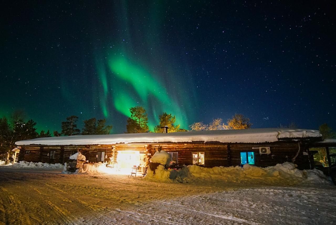 Neljaen Tuulen Tupa Bed and Breakfast Kaamanen Exteriör bild