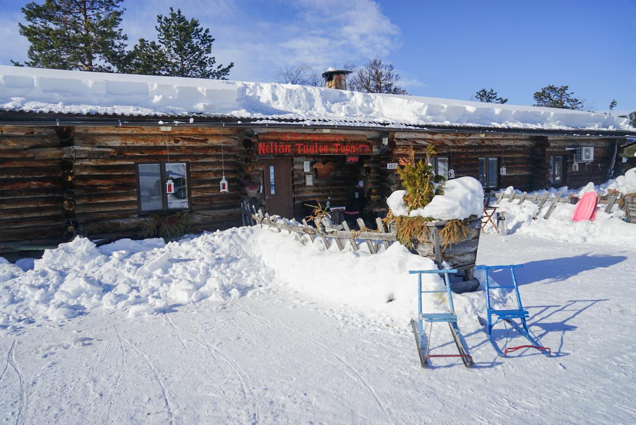 Neljaen Tuulen Tupa Bed and Breakfast Kaamanen Exteriör bild