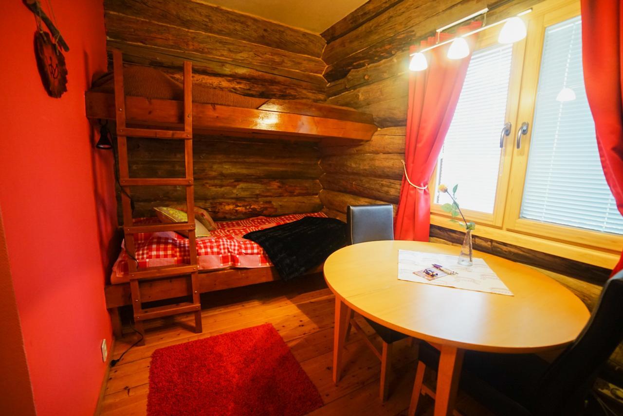 Neljaen Tuulen Tupa Bed and Breakfast Kaamanen Exteriör bild